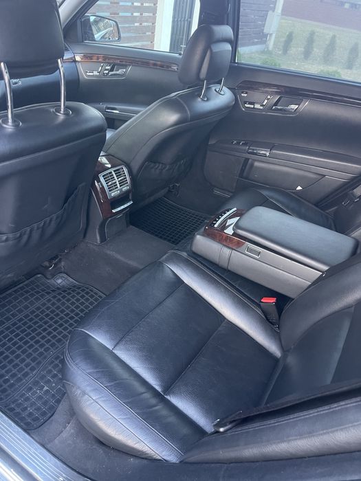 Mercedes benz S-class 250