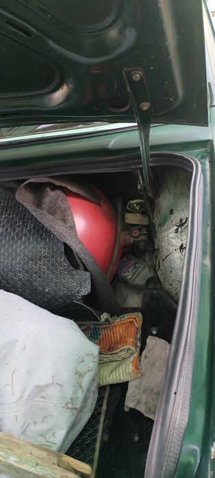 Volga 3110 sotiladi metan