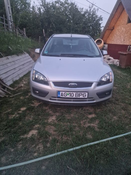 Vând Ford Focus 1.6 plus GPL