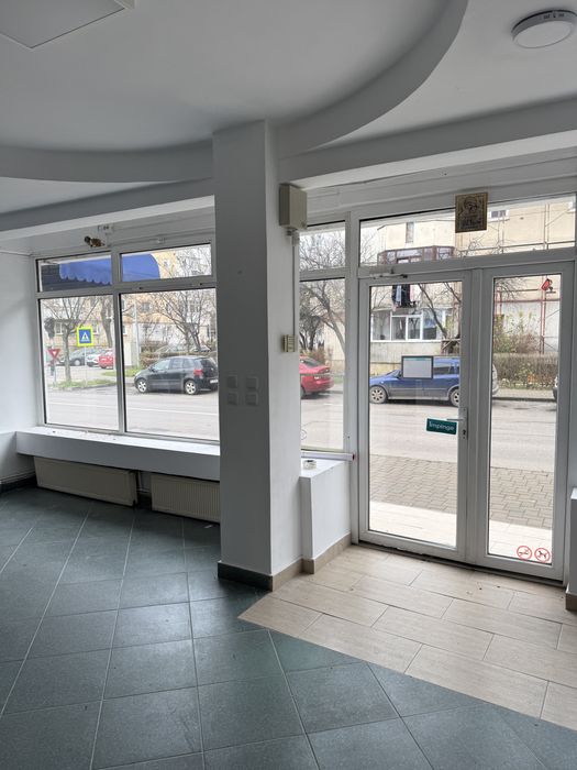 Spatiu comercial de inchiriat