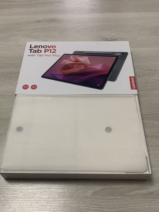 Cutie tableta Lenovo, noua cu accesorii