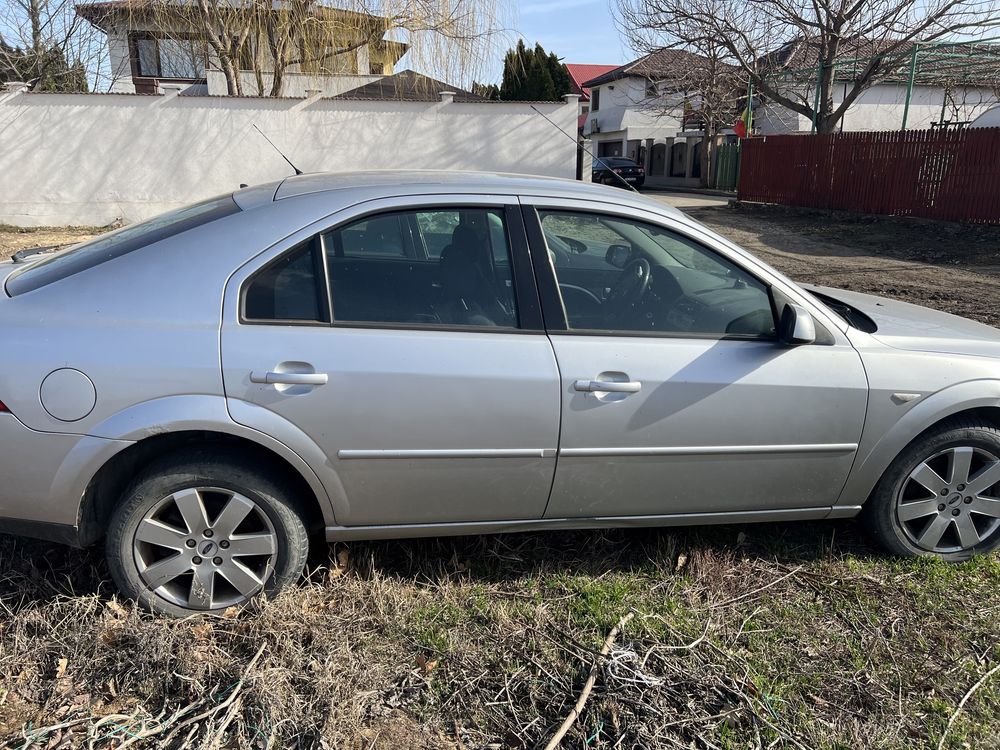 Vand Ford Mondeo