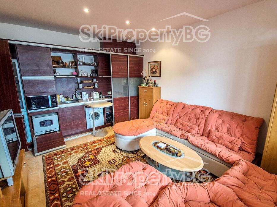 Обзаведен апартамент в Голф клуб Ибър с гледка към Рила!