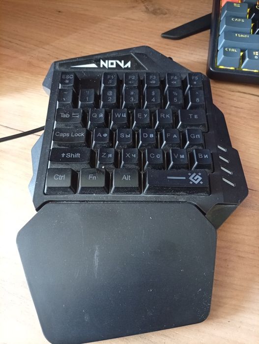 Клавиатура defender