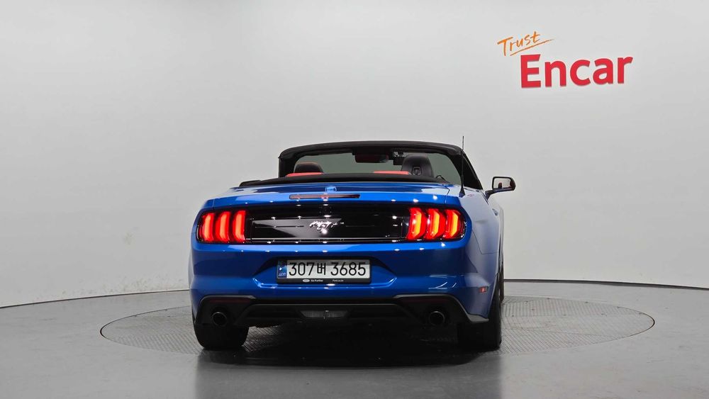 Ford Mustang Convertible