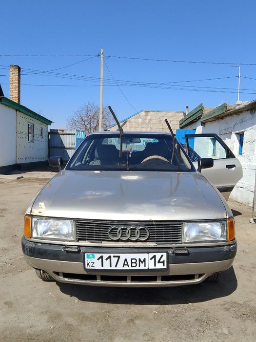 Продам Ауди 80 хорошем состоянии