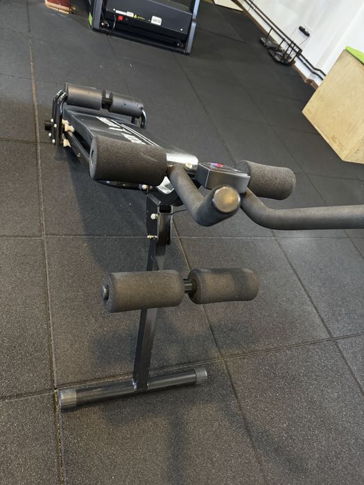 Aparat pentru abdomene Body Building cu afișaj digital – pliabil