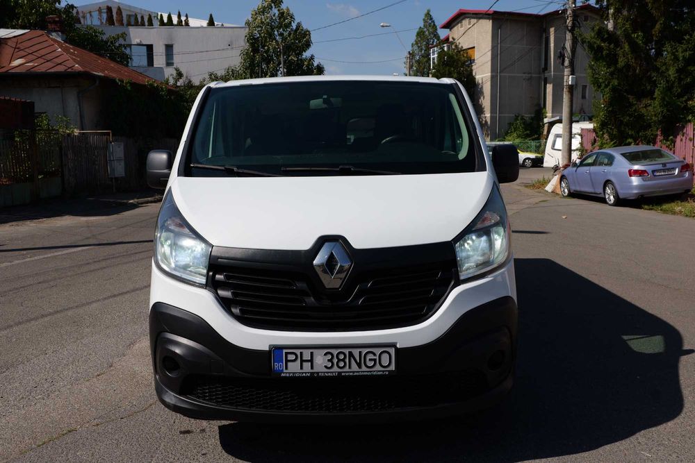 Renault Trafic 8+1 Extra Lung 2015