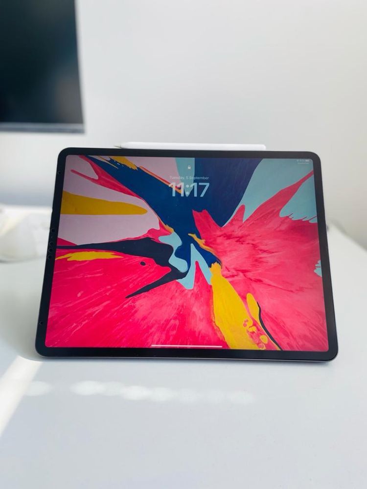 Apple iPad Pro 12.9" 2018, 3rd Gen, 64GB, WiFi
