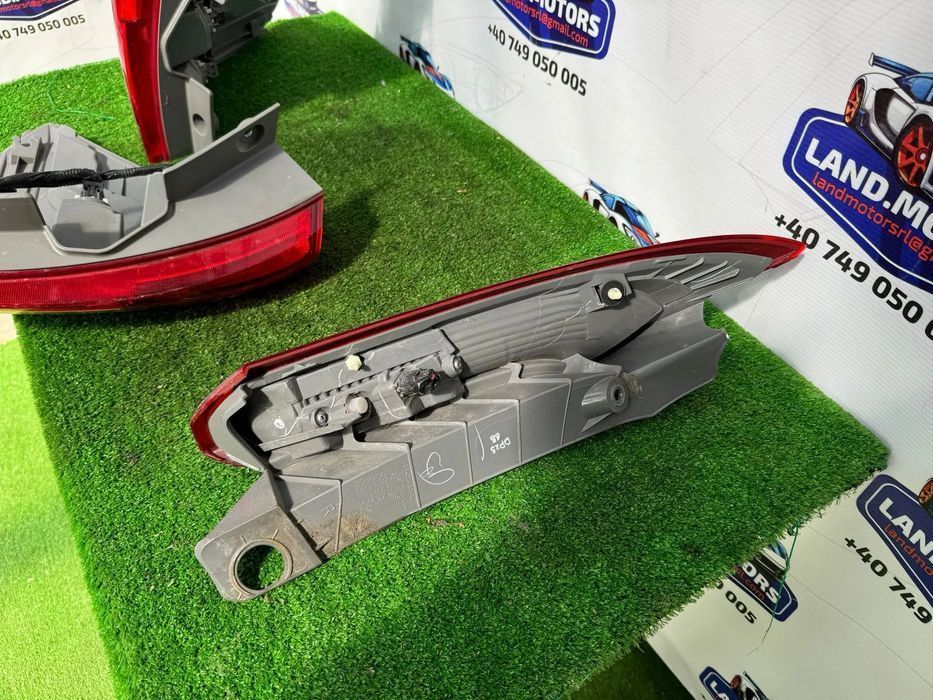 STOP ARIPA DREAPTA MARE / STOP ARIPA DREAPTA MIC HONDA CR-V4 2015