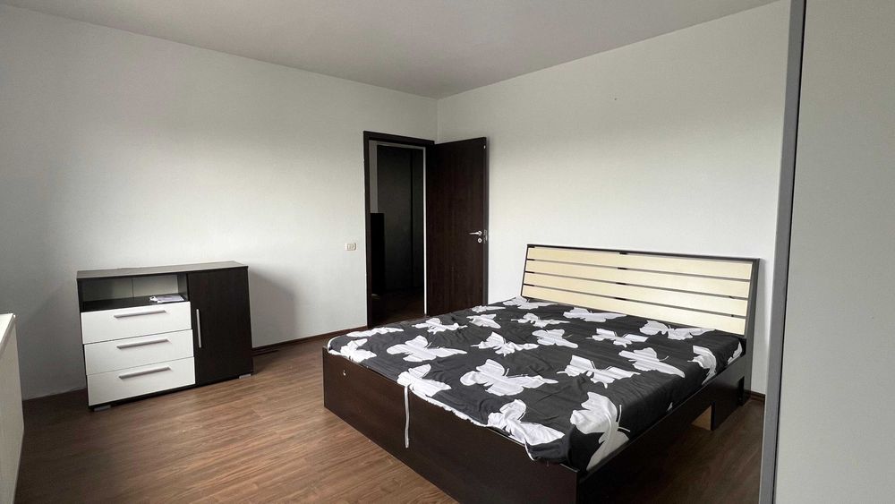 De vanzare apartament 3 camere Voluntari
