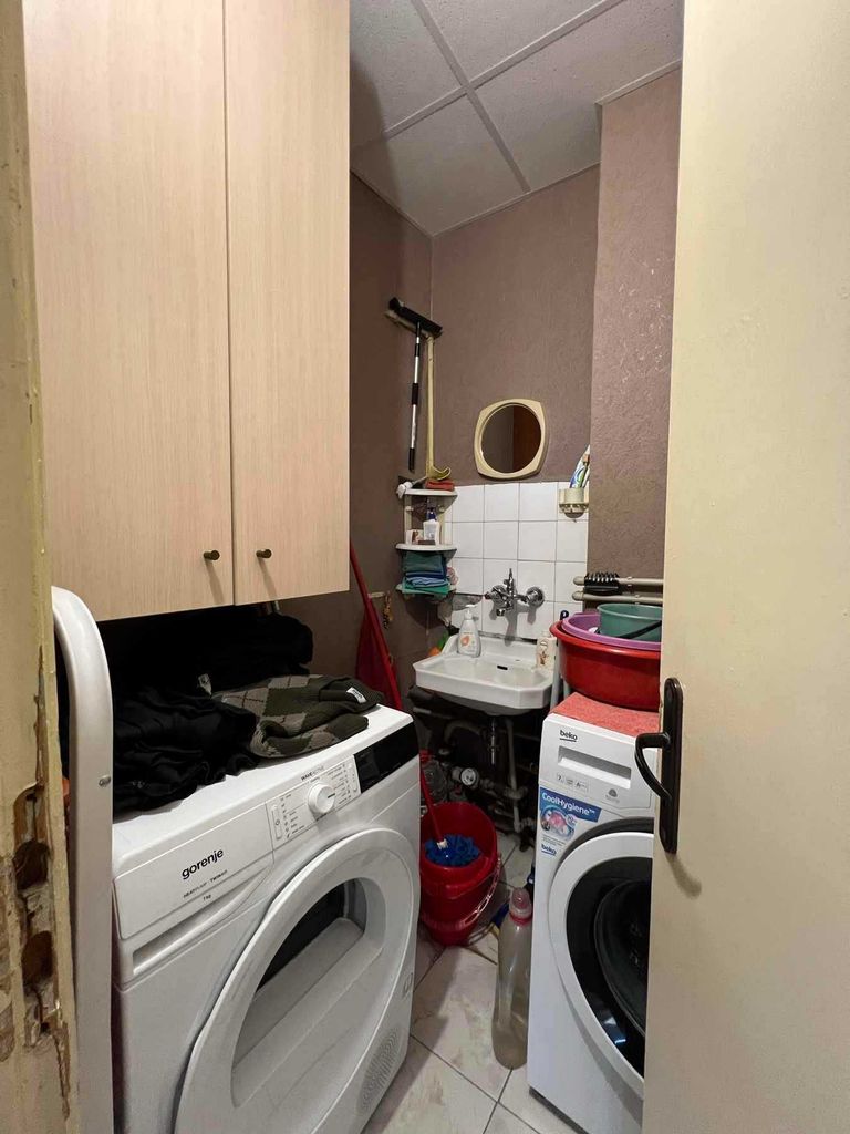 Продава се Четиристаен апартамент в Пловдив, Изгрев - 100 кв.м за 875 €/кв.м - Снимка #11