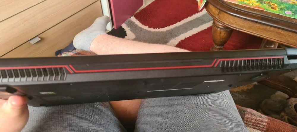 Laptop Gaming MSI GF72-8RE i7 8750H 4.1GHz, GTX 1060, 16GB, 1TB/128GB