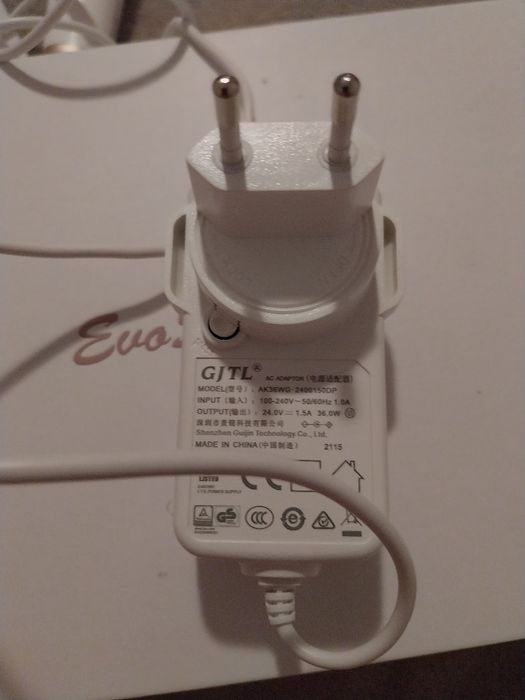 Vând epilator IPL Evosmart