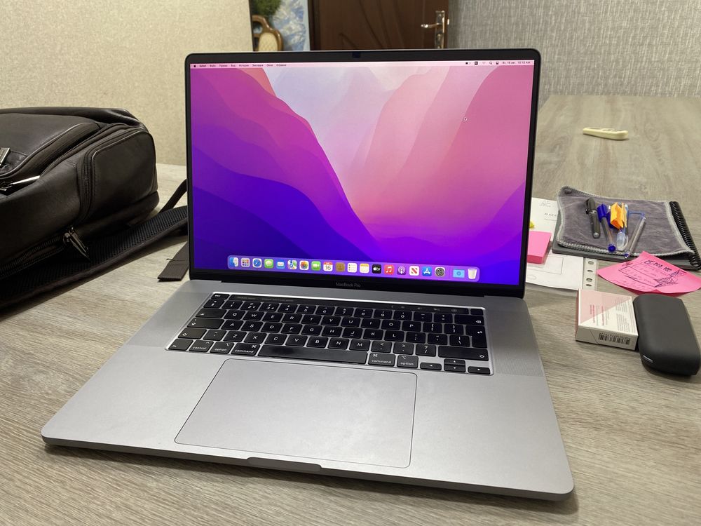 Macbook Pro 16 (i9/16GB/1TB)