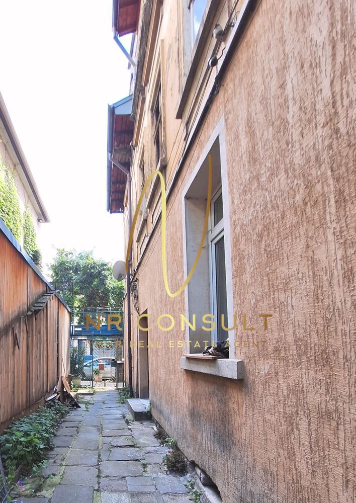 Продава се Етаж от къща в София, Център - 120 кв.м за 1500 €/кв.м - Снимка #6