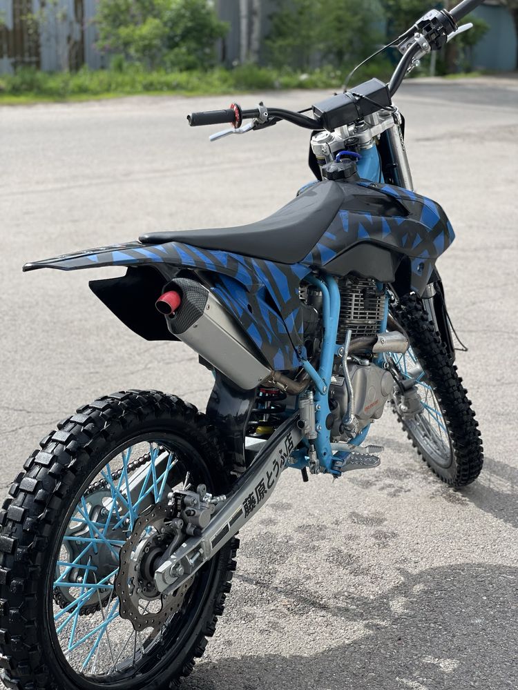 Enduro TOYO A16 250cc