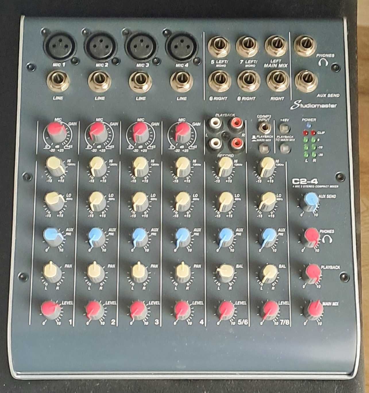 Mixer analogic StudioMaster C2-4 USB