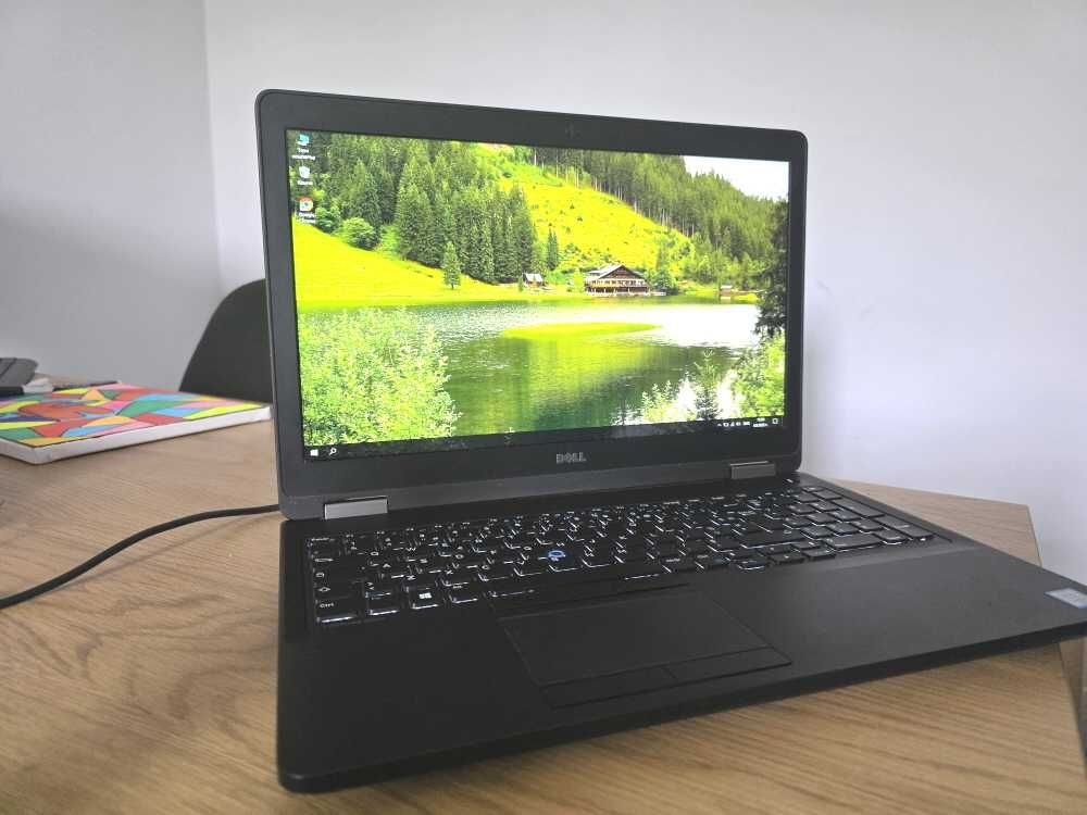 Dell Latitude E5570 15,6 инча i5 8рам