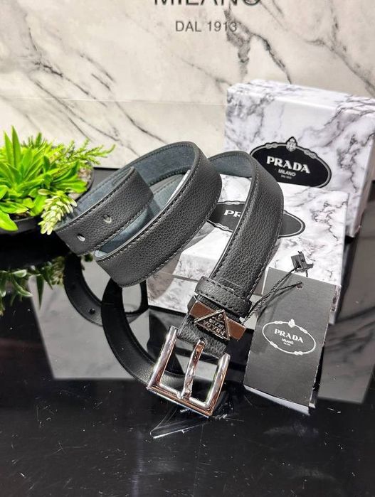 Curea dama Prada din piele