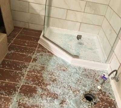 Ремонт и обслуживание калёного стекла, душ кабин, стеклянных дверей