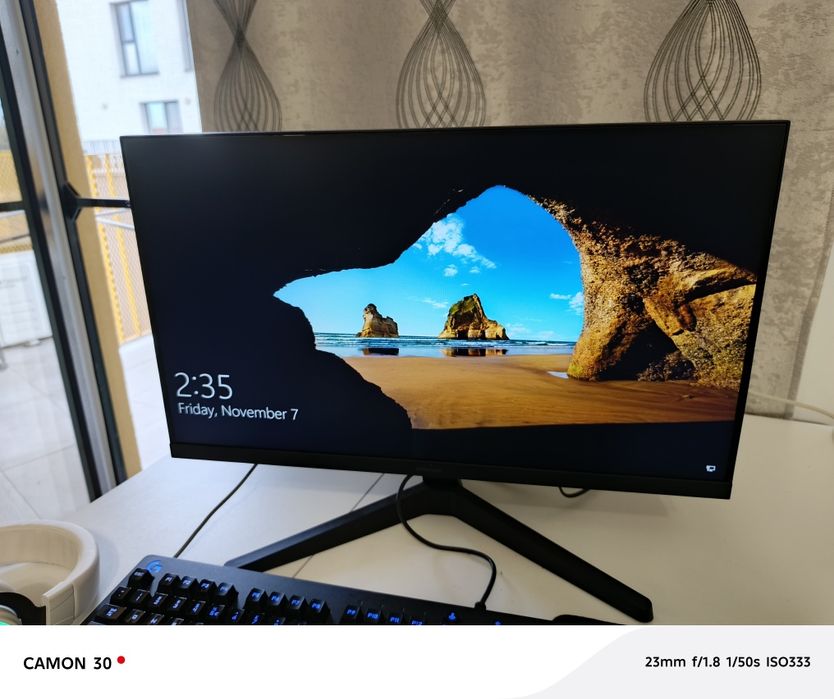 Vând monitor Samsung 75 hz