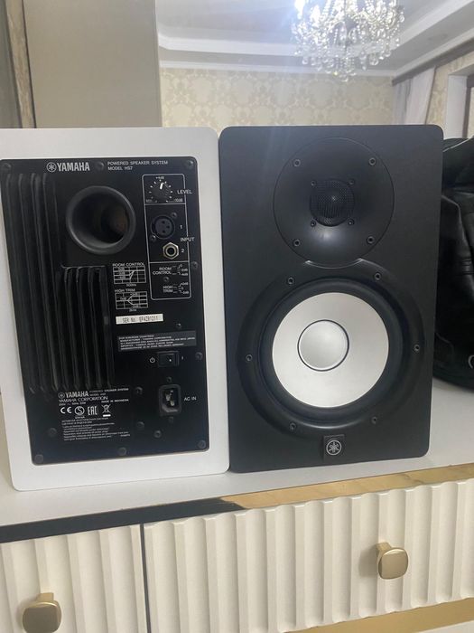 Аккустическая система YAMAHA HS7