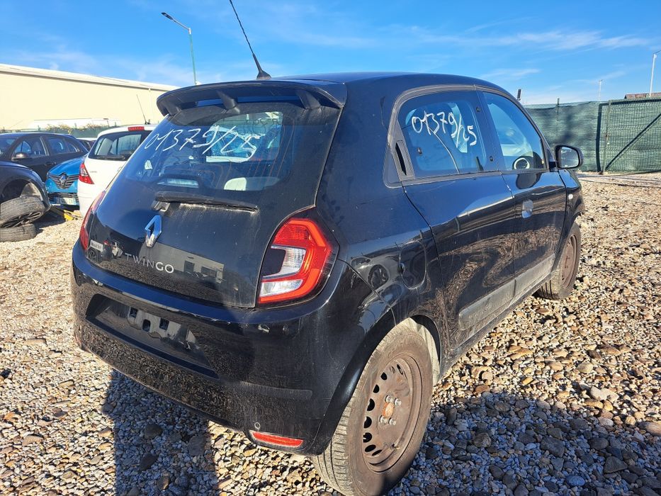 Renault Twingo 1.0 i за части 2021г