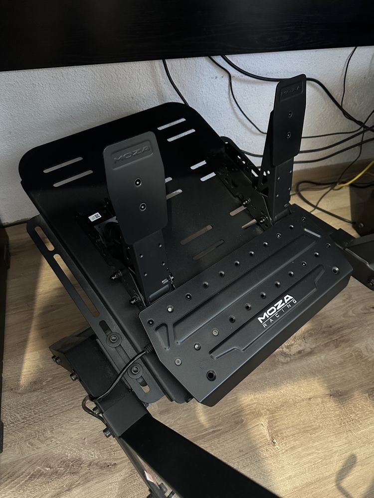 Moza R5 + R5 performance kit
