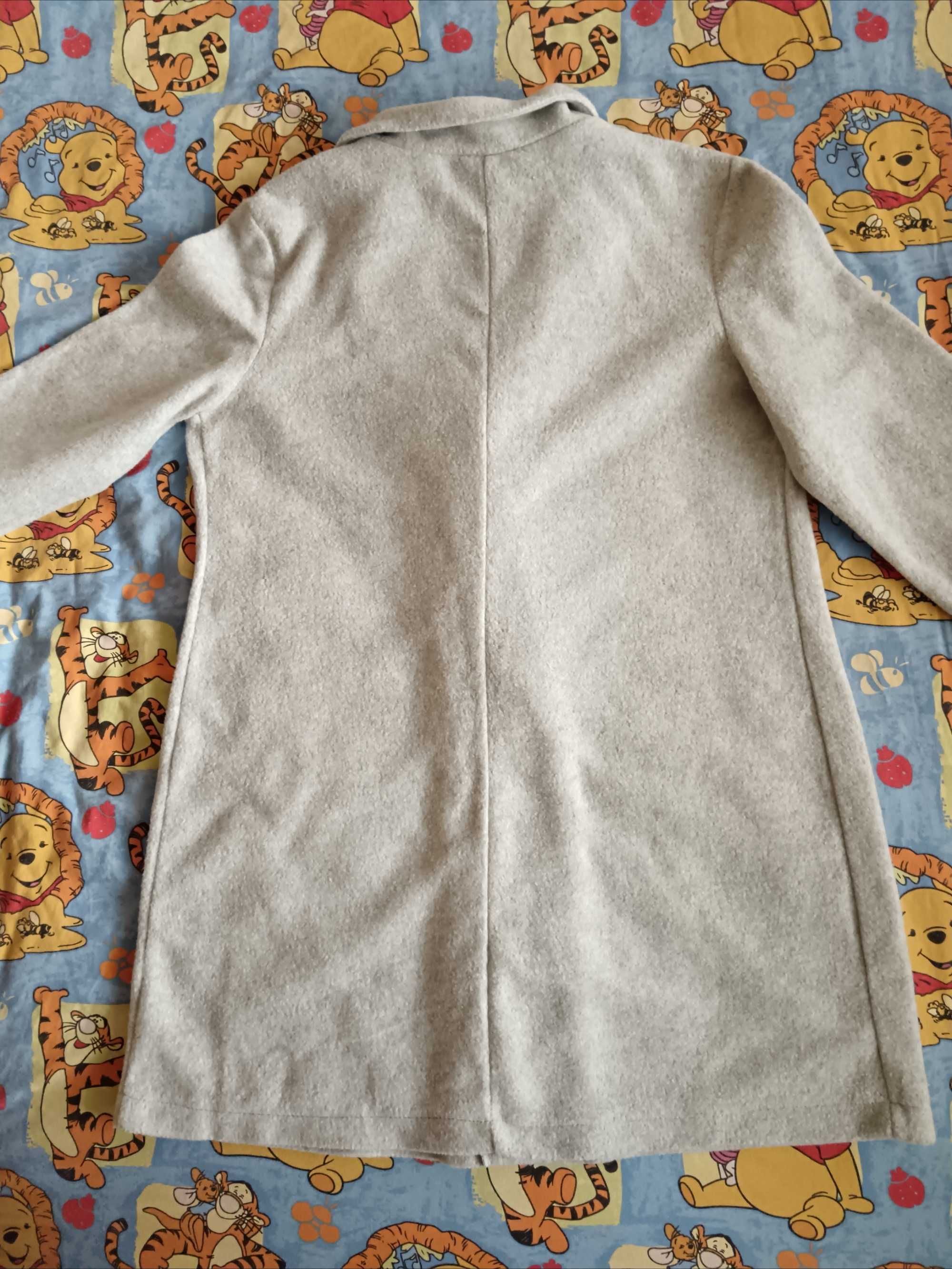 Сиво пролетно палто