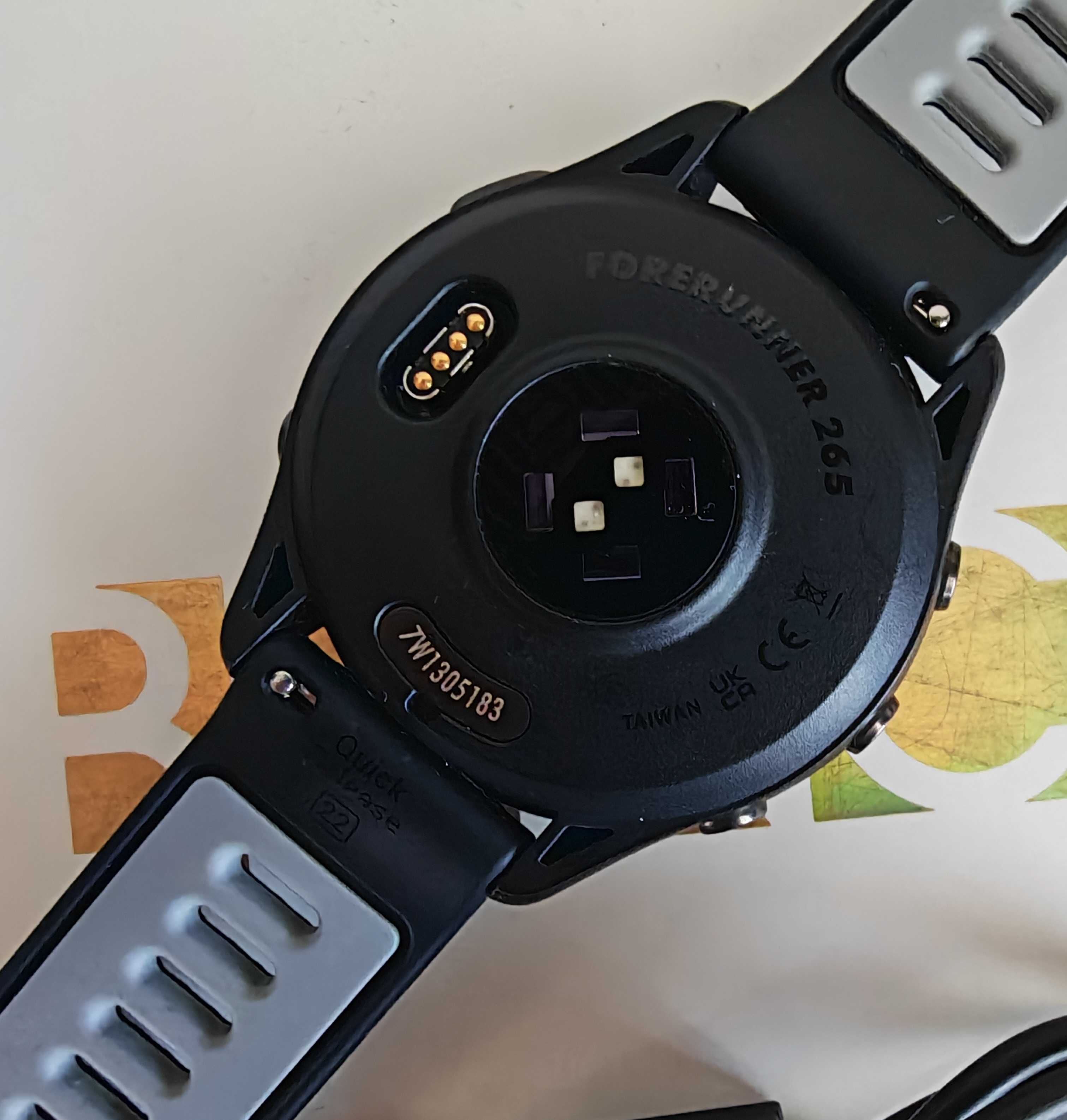 Garmin GPS мултиспорт часовник FORERUNNER 265 Black