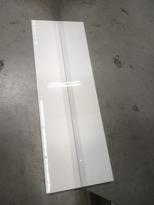 Oglinda de baie noua