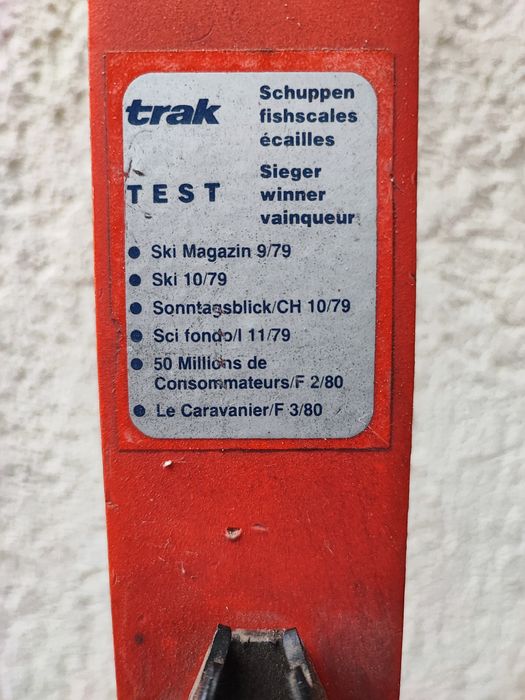 Vând schiuri trak nowax