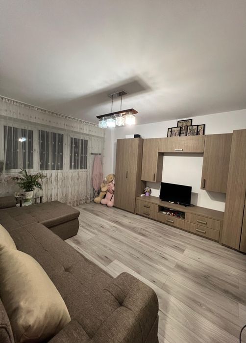 Inchiriez apartament 2 camere Central Pitesti