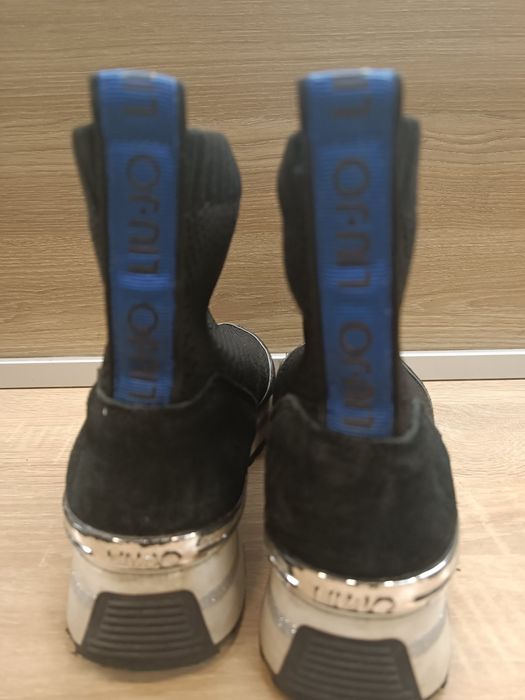 Daniele girarbo,liu Jo,български,италиански