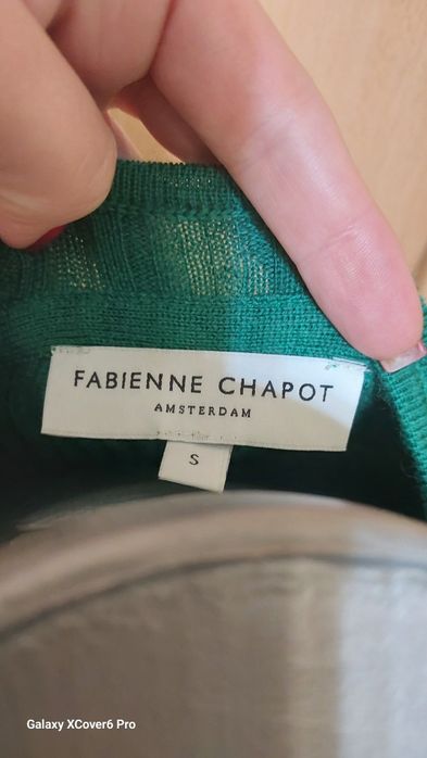 Пуловер  FABIENNE CHAPOT. 100% вълна. размер S.