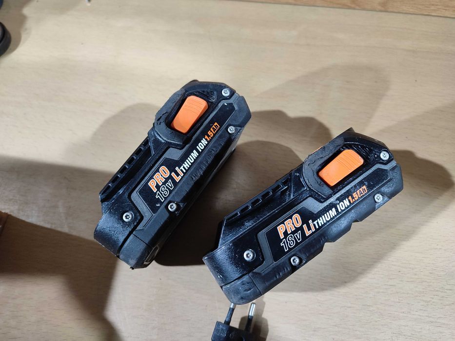 AEG L1815R Acumulator Baterie Sursa 18V 1.5Ah 27Wh LED LiIon Germania