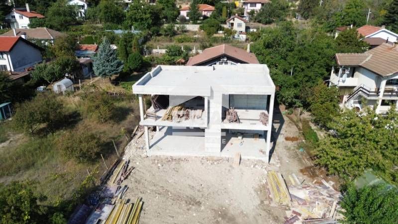 Двуетажна новострояща се къща за продажба, в м-т Манастирски рид, Варн