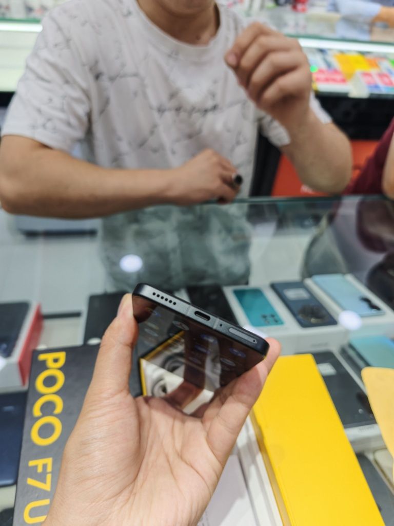 Poco F7 Ultra 16/512 ideal