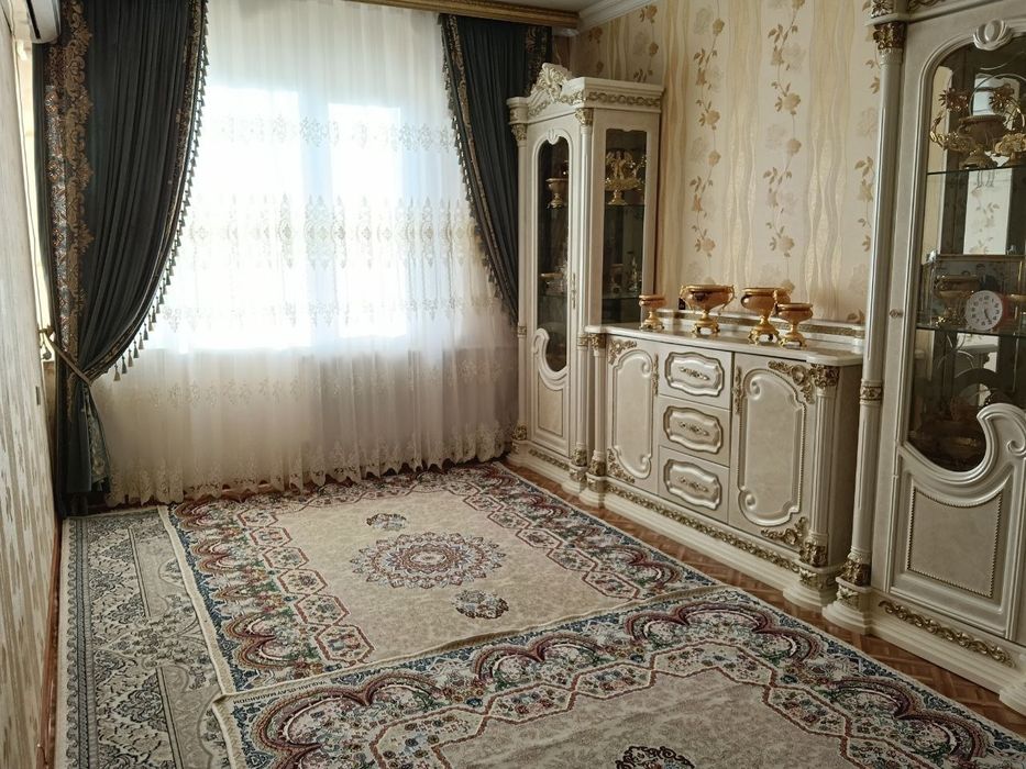 Юнусабад 15 квартал. Продается квартира 3/4/4