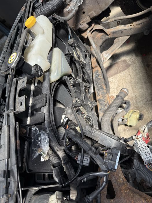 Trager radiatoare Mazda 6 Piese dezmembrari Mazda Sunati!!
