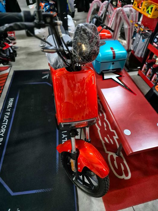 Scuter electric fara pemis Sunra Rainbow, autonomie 87 km