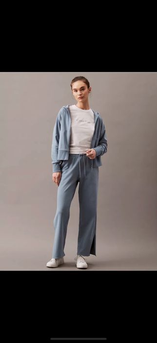 Новый женский оригинал костюм Calvin Klein, размер М, трехнитка