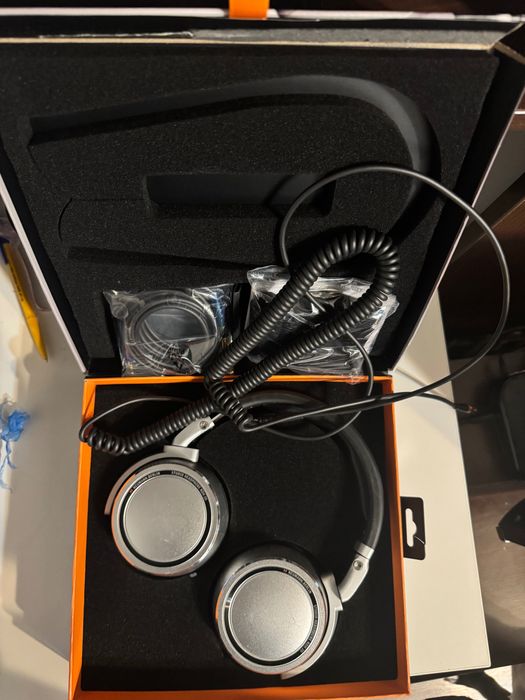 Neumann NDH 20 – Ca noi, studio, calitate premium