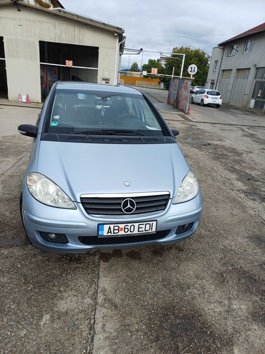 Vând mercedes A class 150 benziă 1.5