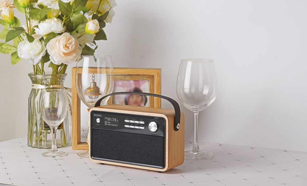 Boxă portabilă stereo Roxel Retro D1 DAB/DAB digital-radioFM ,sigilat