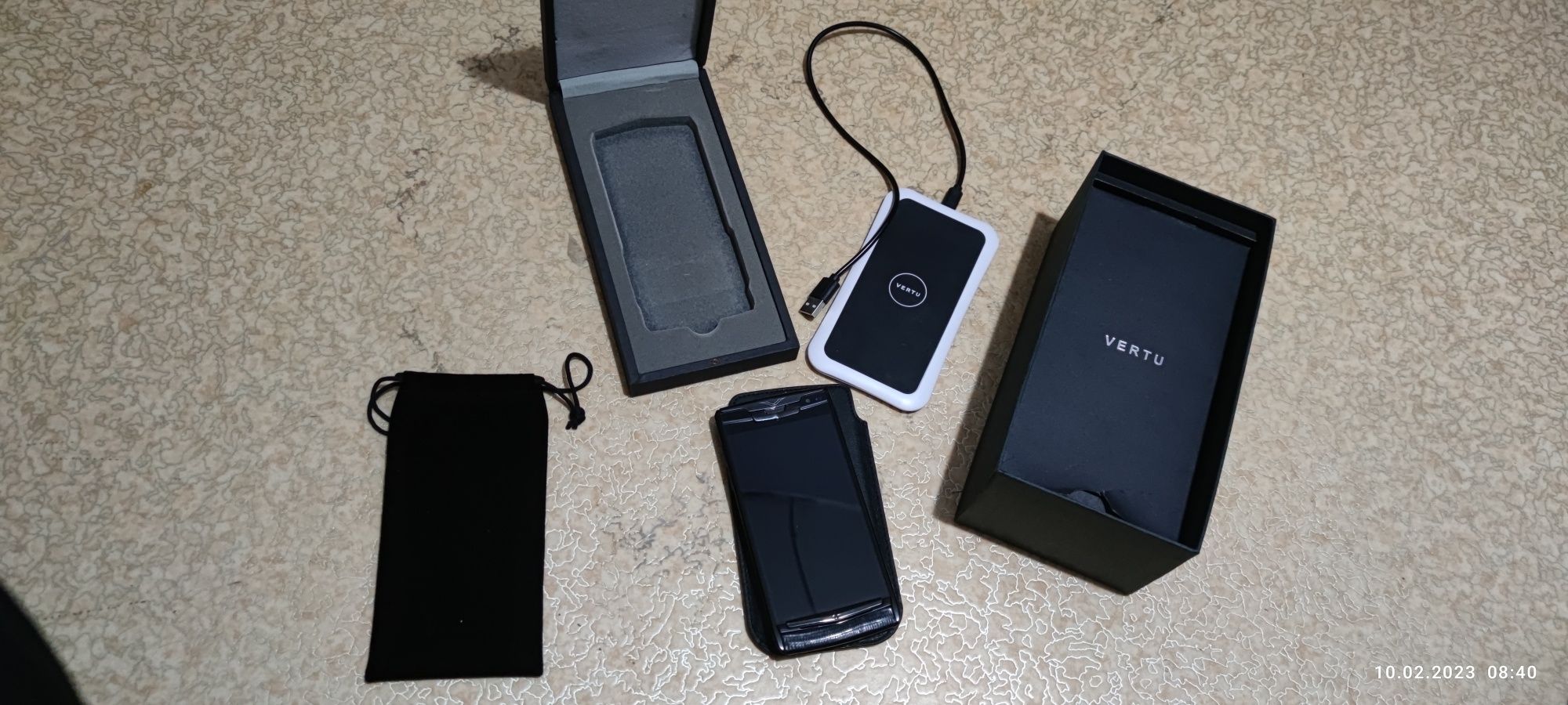 Продам телефон Верту /vertu android