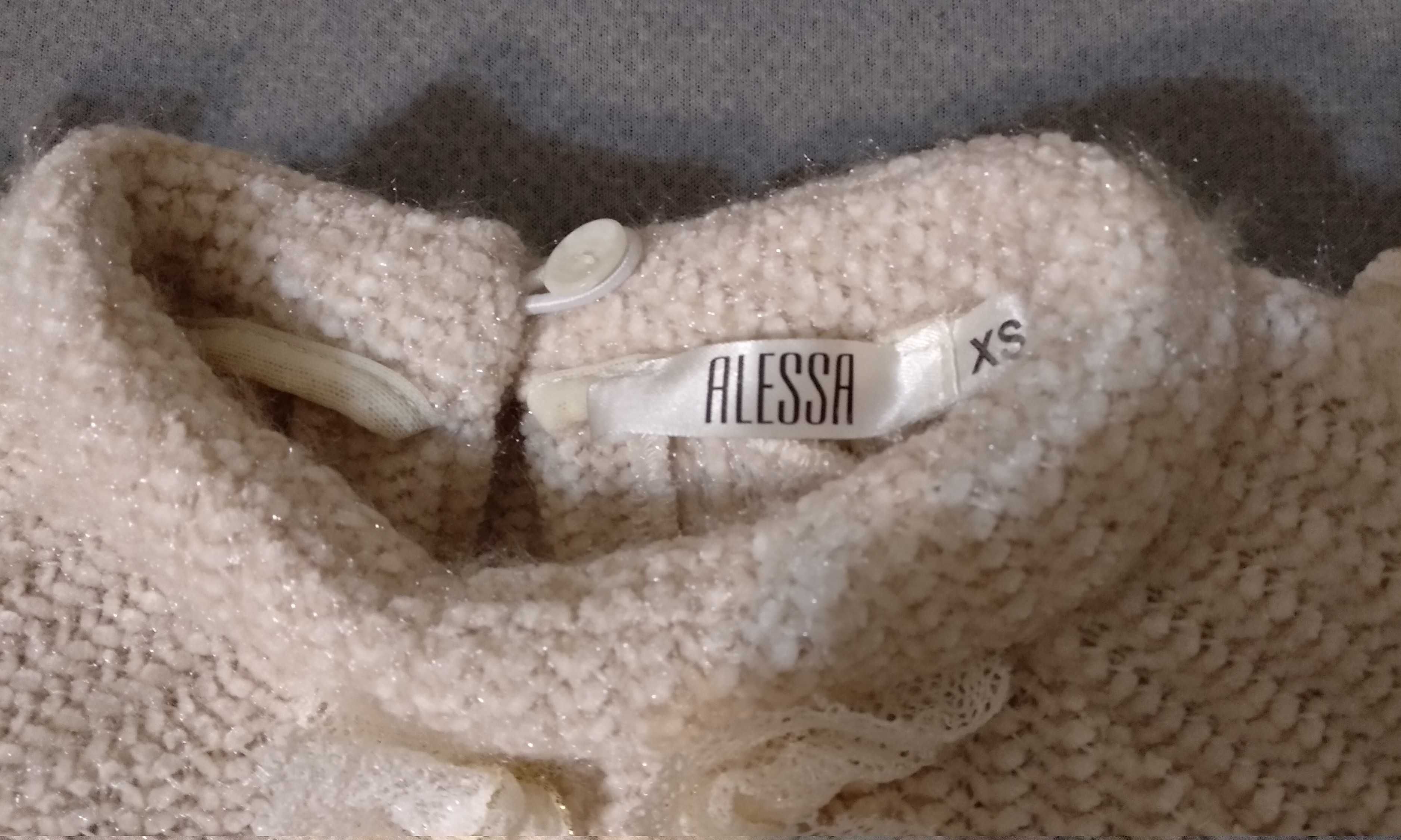 Alessa- пуловер XS