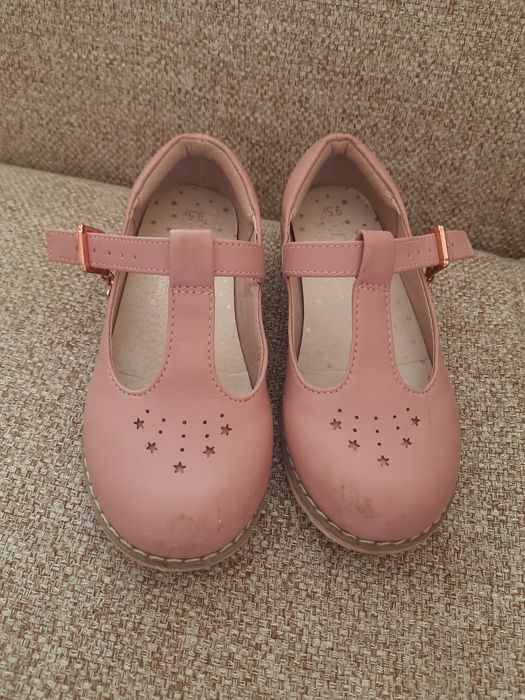 Детски официални обувки Next 27,5/ 9,5 в пепел от рози