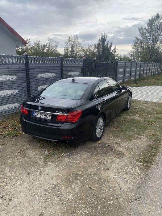 BMW 740d xDrive – 3.0 Bi-Turbo Diesel – 306 CP –